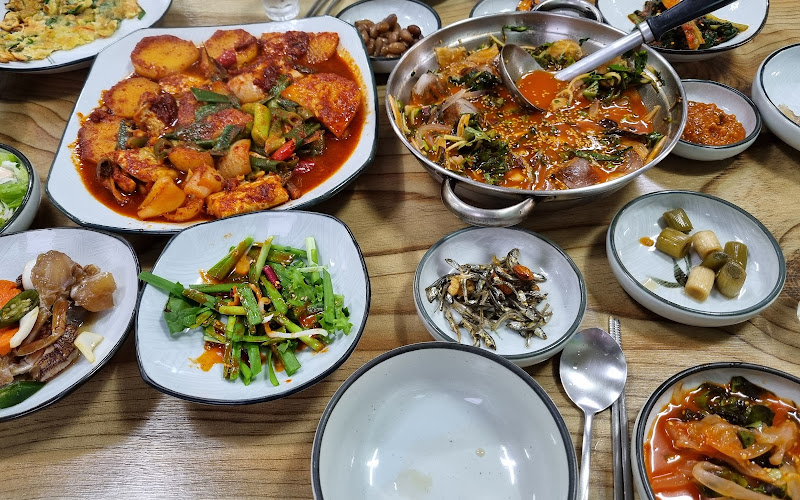 삼번지횟집