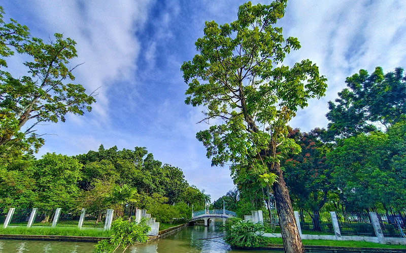 Chaloem Phrakiat Health Garden