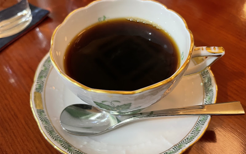 カフェ・ド・サンセルマン CAFÉ DE SINCÉREMENT