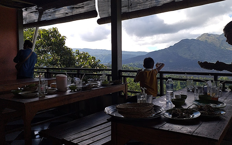 Warung Makan Sari Kenali Mujair Nyat-nyat