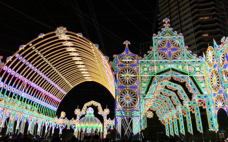 慰霊と復興のモニュメント