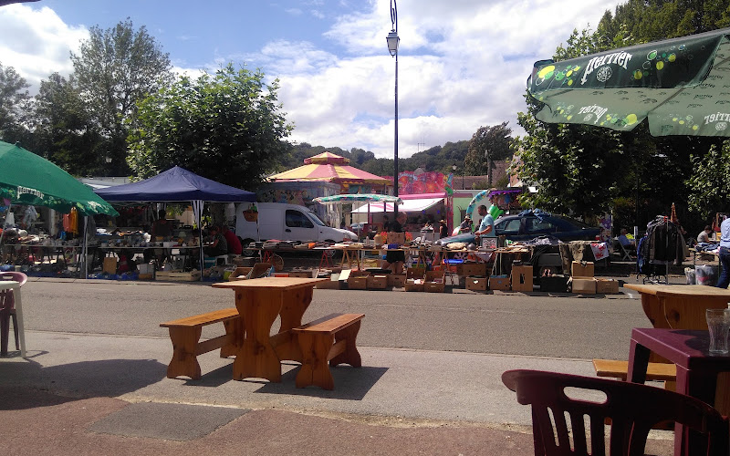 Café Le Saint Éloi Cuise La Motte