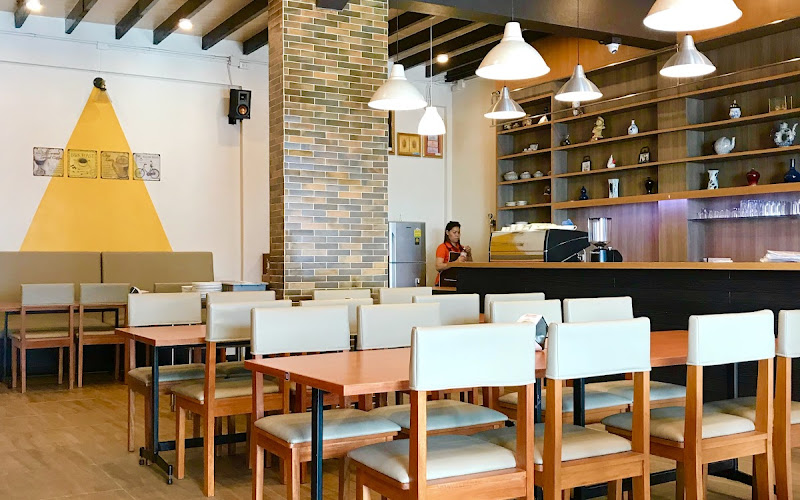 The Red Barn Restaurant & Coffee Shop