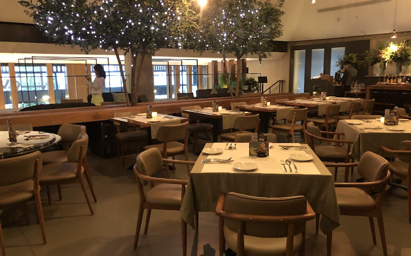 L.table, Taman Pelangi