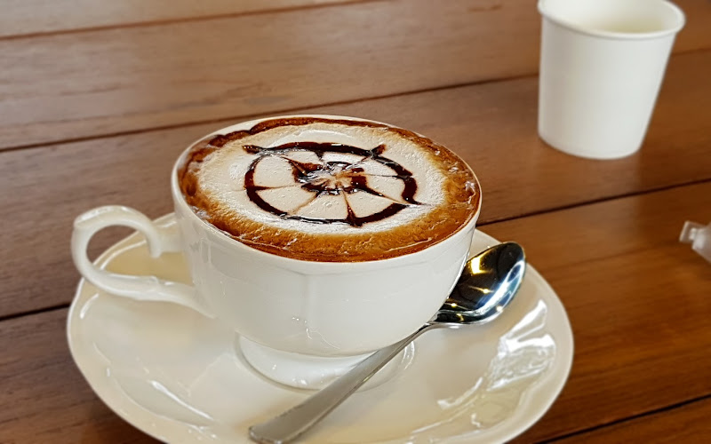 V Café by VoonsenTharua