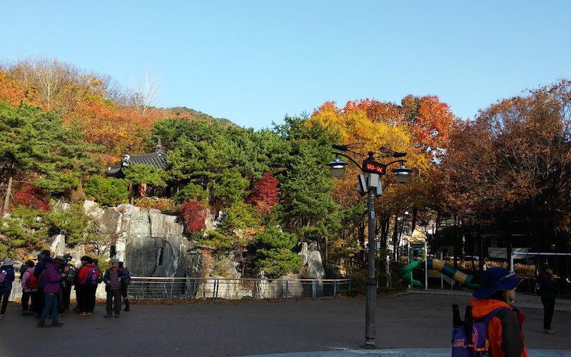 Suraksan Danggogae Park