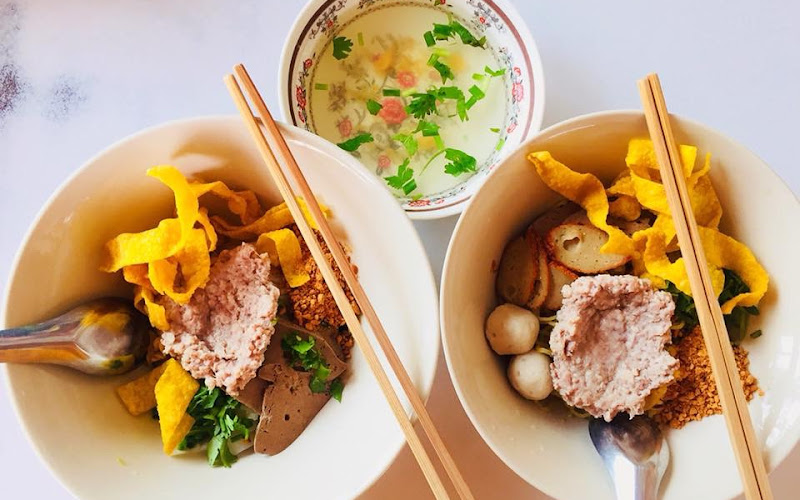 ร้านน้าแต้ง ก๋วยเตี๋ยว เกาเหลา เครื่องในหมู