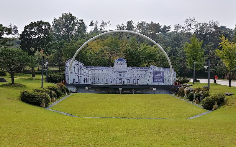 Feelux Lighting Museum