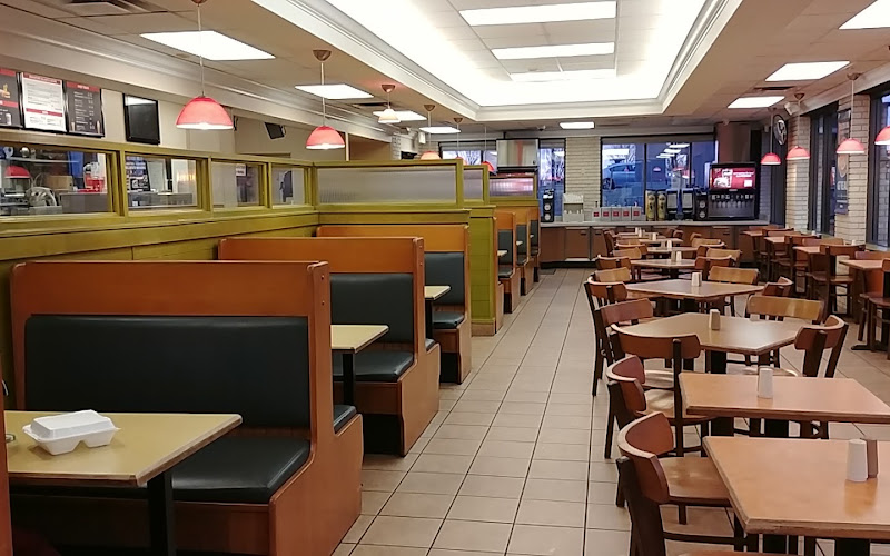 Lion's Choice - Creve Coeur