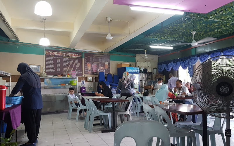 Nusantara Cafe, Serian, Sarawak.