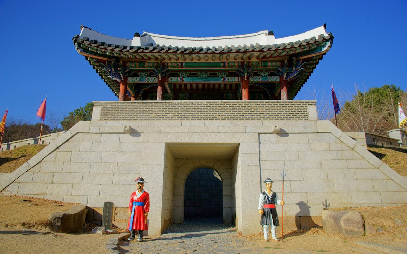 Dongnae Eupseong Fortress Site