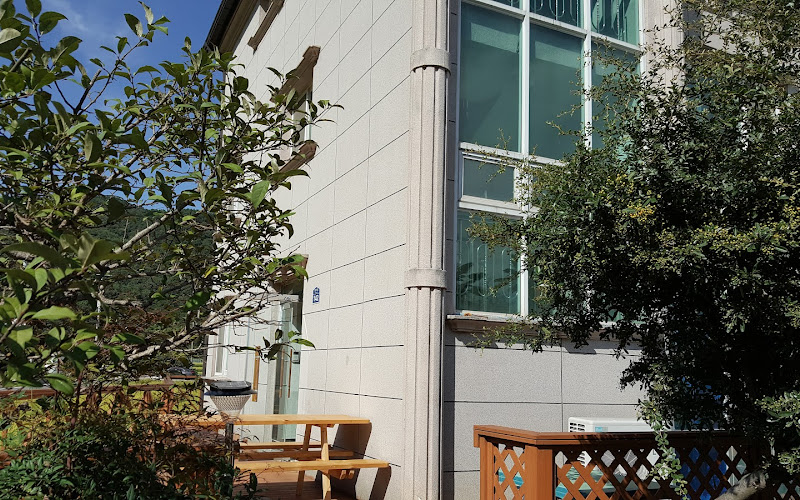 연사랑마당넓은집