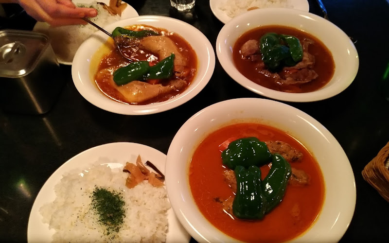 アジャンタインドカリ店 川沿