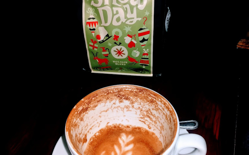 Colectivo Coffee On the Square