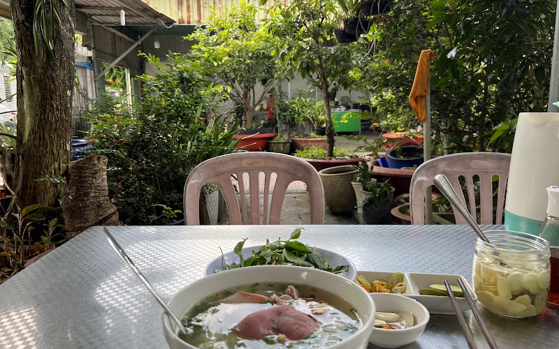 Bún giò heo hoa anh đào