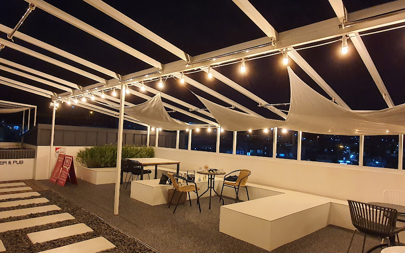 슈메르펍,슈메르카페