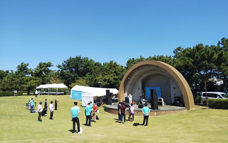 片男波公園