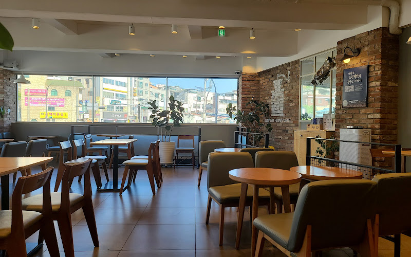 이디야 밀양내이동점