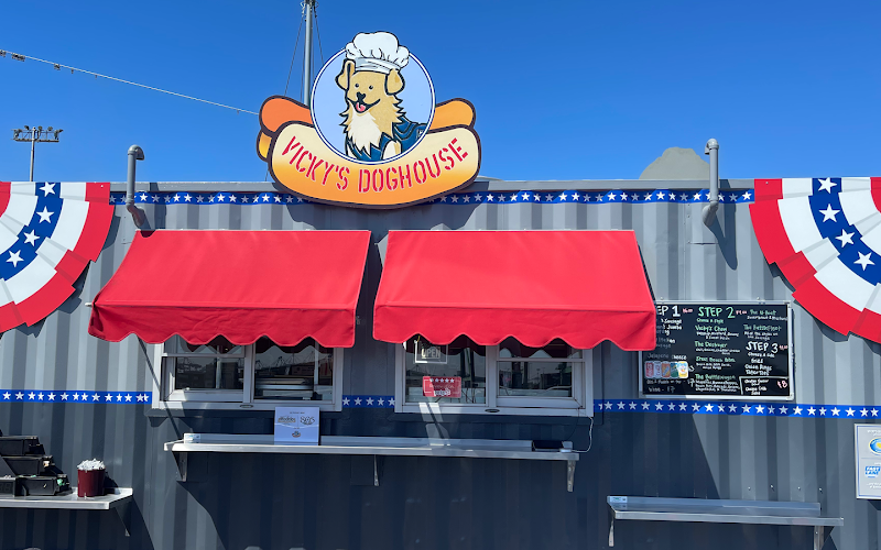 Vicky's Doghouse