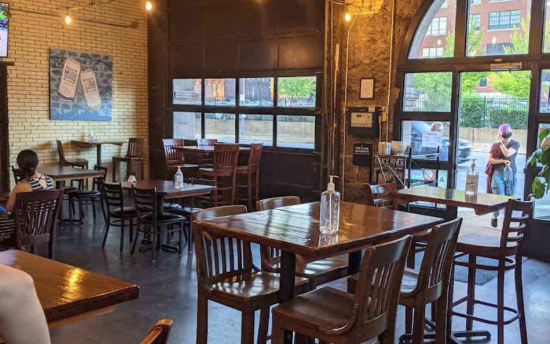 Brick River Cider St. Louis