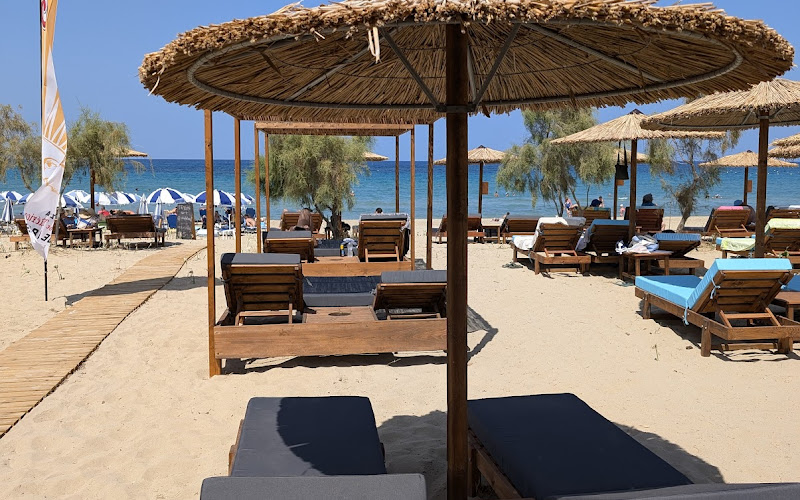 TRILOGY CAFE BEACH BAR