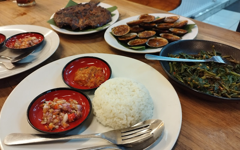 Ikan Bakar Bli’Putu
