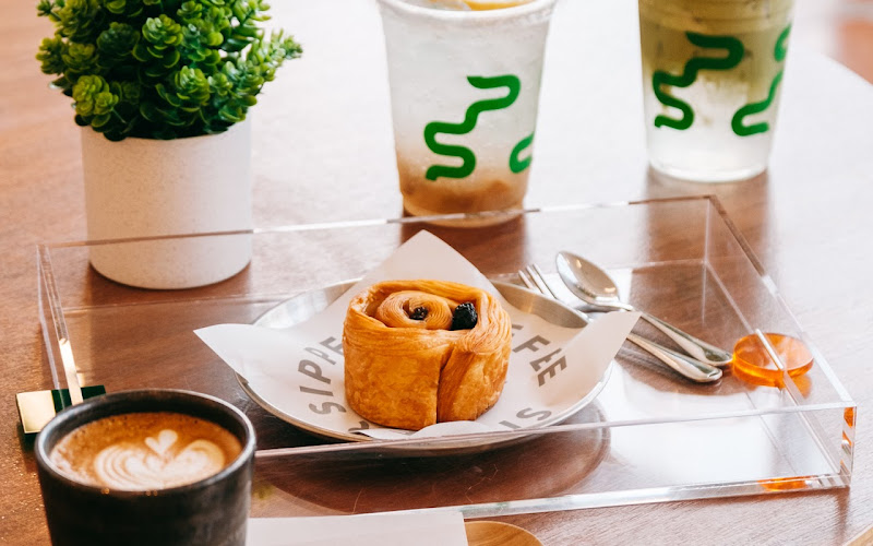 𝙎𝙄𝙋𝙋𝙀𝙍 𝙎𝙄𝙋𝙋𝙀𝙍 𝘾𝙊𝙁𝙁𝙀𝙀