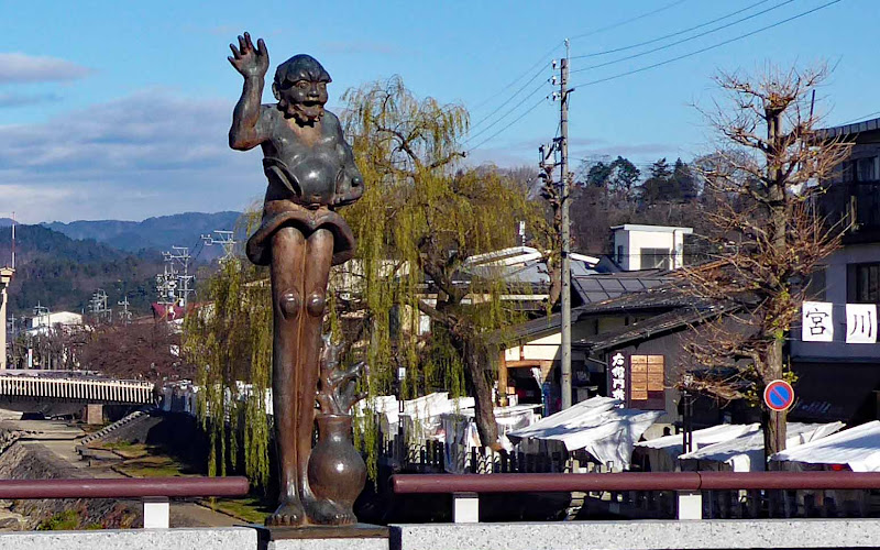 데나가•아시나가 동상