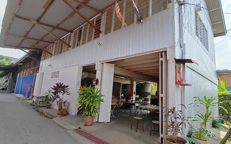 Padang Lalang Pau