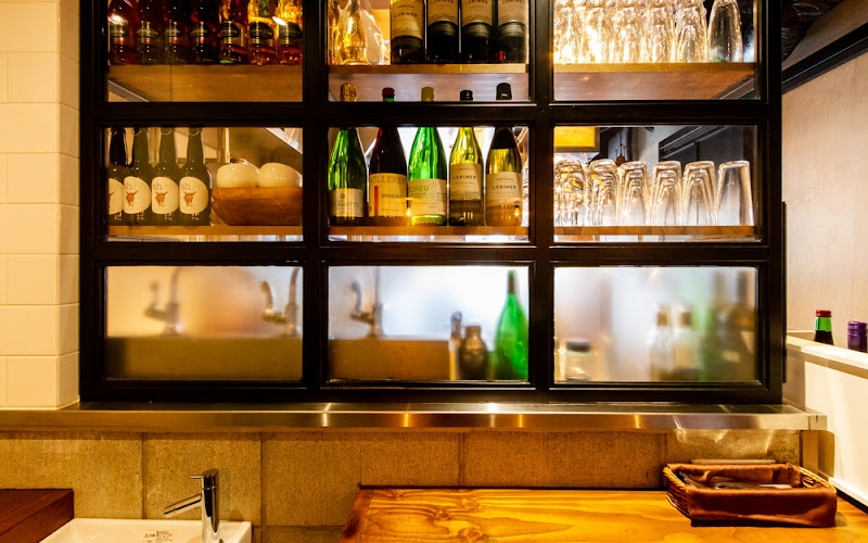 ワインビストロ路地裏