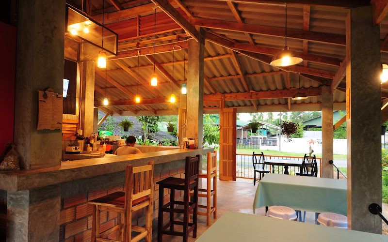 Mrs.Champion Bar&Restaurant