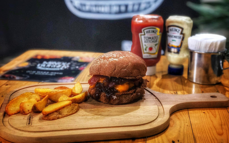 Mindu Burger: Hambúrguer, Batata Frita, Delivery, Manaus AM