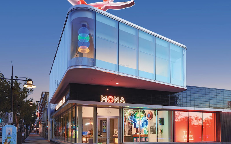 Museum of Neon Art