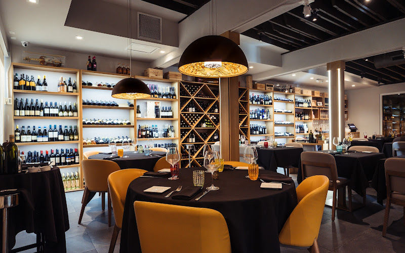 Ferraro's Kitchen Restaurant and Wine Bar