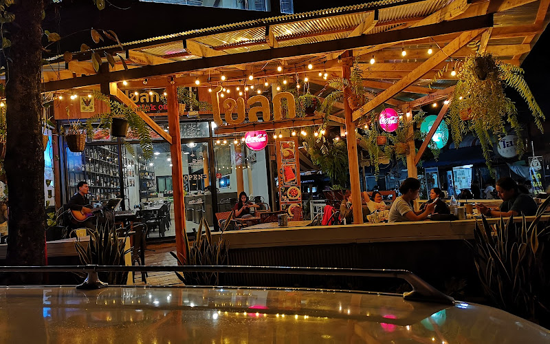 ร้านโขลก