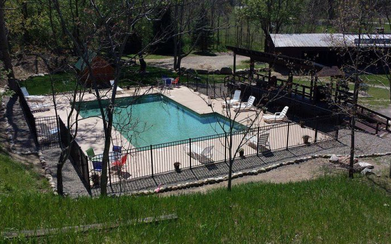 Cowboy Creek Lodge