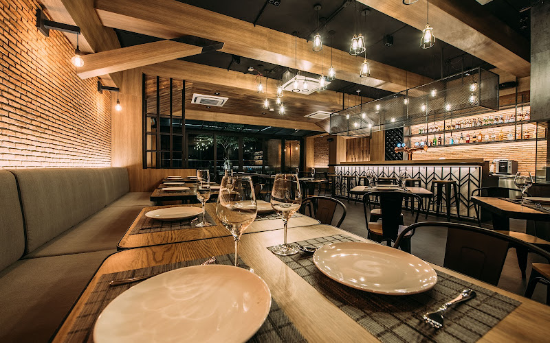 Summer Kiss Restaurant & Moon Bar