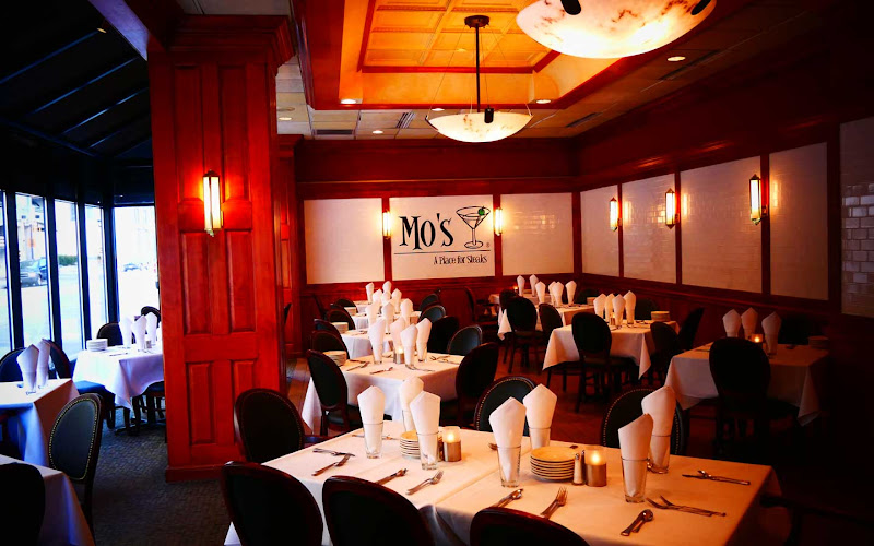 Mo’s...A Place for Steaks
