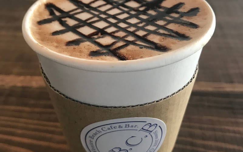 ベニスビーチカフェアンドバル