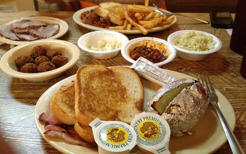 Smoke'n Pit Bar B Que