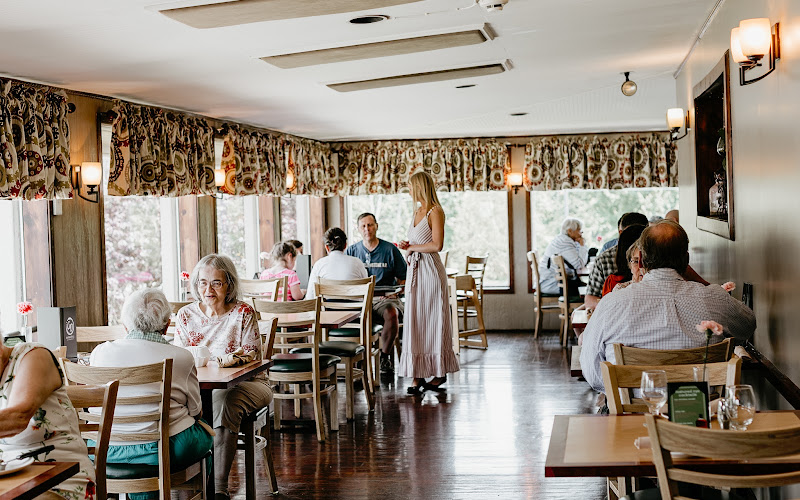 C&D Bar & Grill