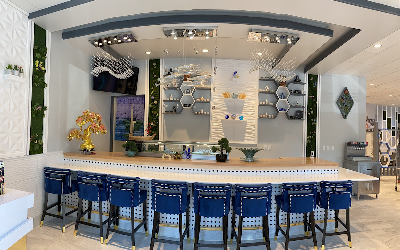 Niji Sushi Bar & Grill