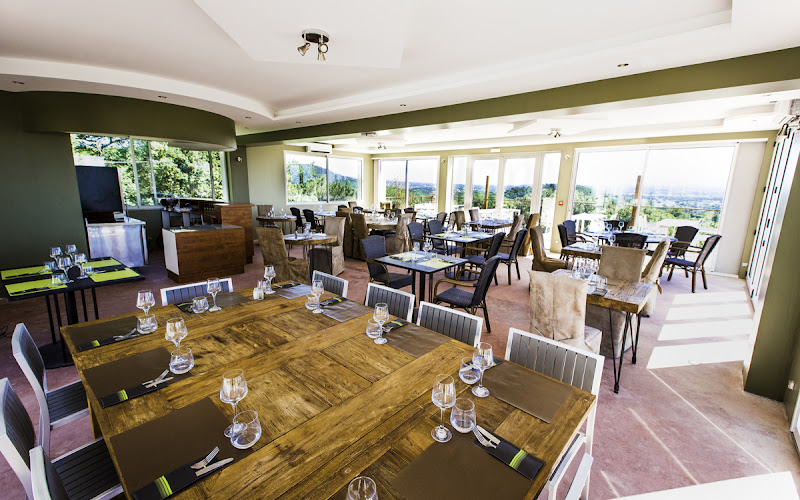 Le Domaine Du Serre D'avène Restaurant - Accommodation And Rentals De Salles