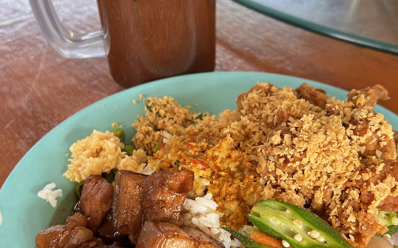 YiHe Kitchen Kopitiam