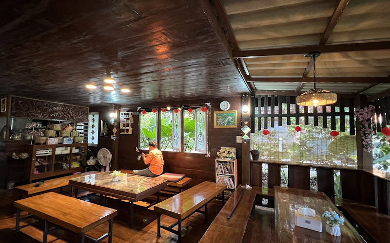 กาแฟในวัด by Chonnaphat