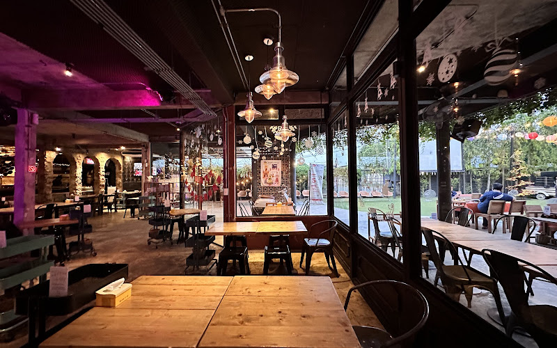 Nhamya Society หนามหญ้าโซไซตี้ ราชบุรี