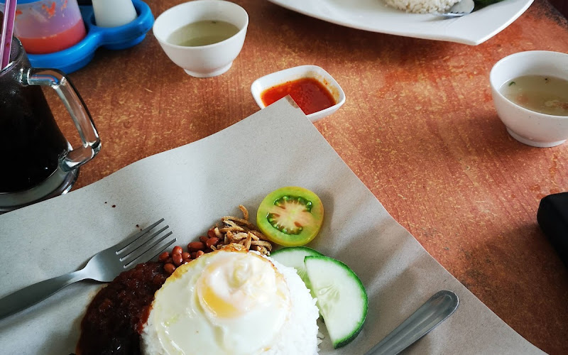warung nasi lemak santan