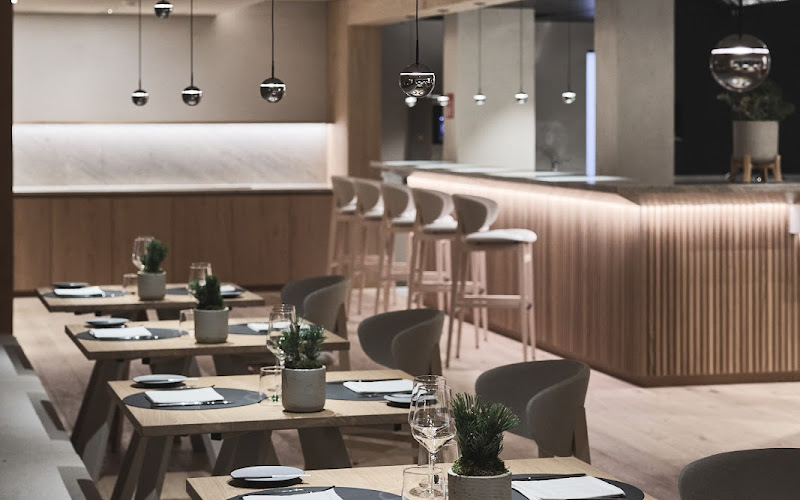 AMA Bar & Restaurant