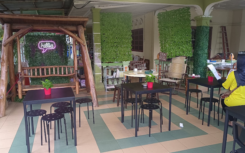 Daq One's coffee and co.