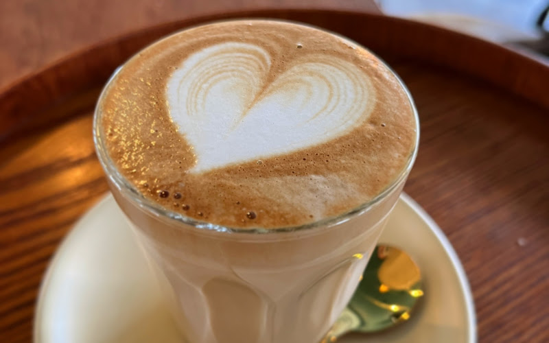 Double U Coffee hin lek fai